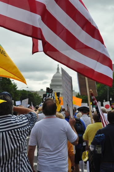 Pennsylvania Avenue, 1013 EDT