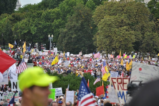 Capitol Lawn, 1150 EDT